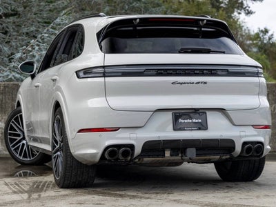 2025 Porsche Cayenne Cayenne GTS