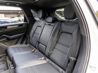 2025 Porsche Cayenne Cayenne GTS