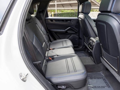 2025 Porsche Cayenne Cayenne GTS