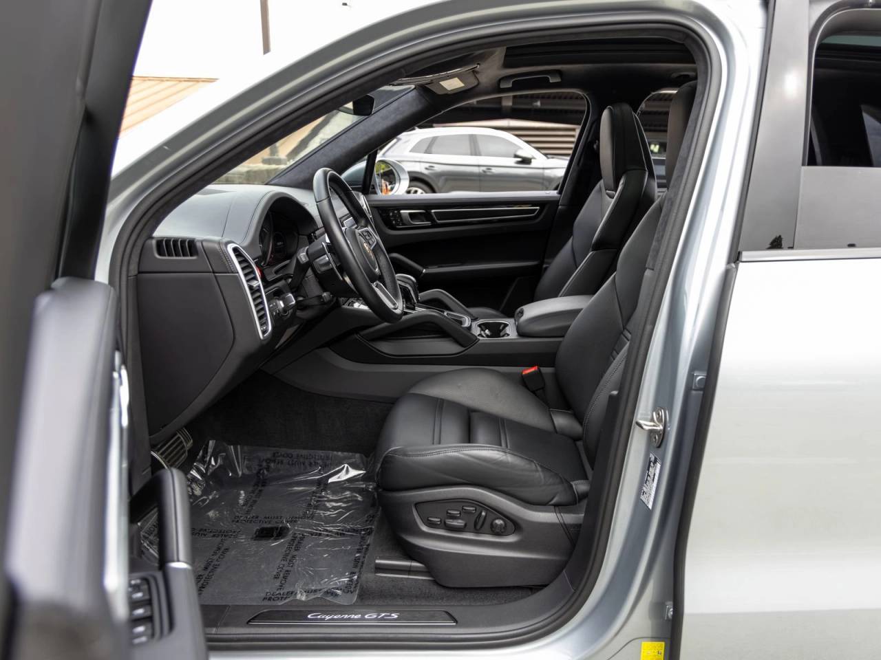 2022 Porsche Cayenne GTS