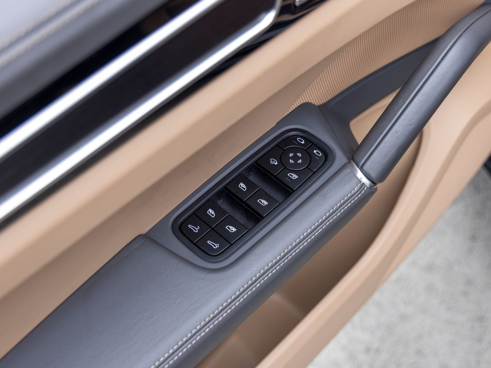 2023 Porsche Cayenne GTS