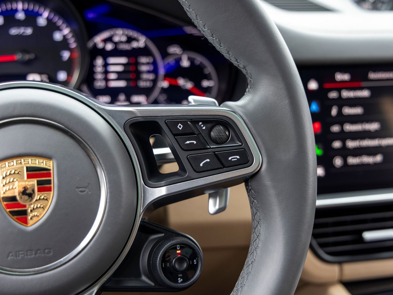 2023 Porsche Cayenne GTS