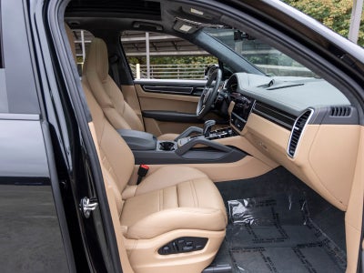 2023 Porsche Cayenne GTS