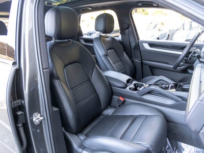 2024 Porsche Cayenne Cayenne S