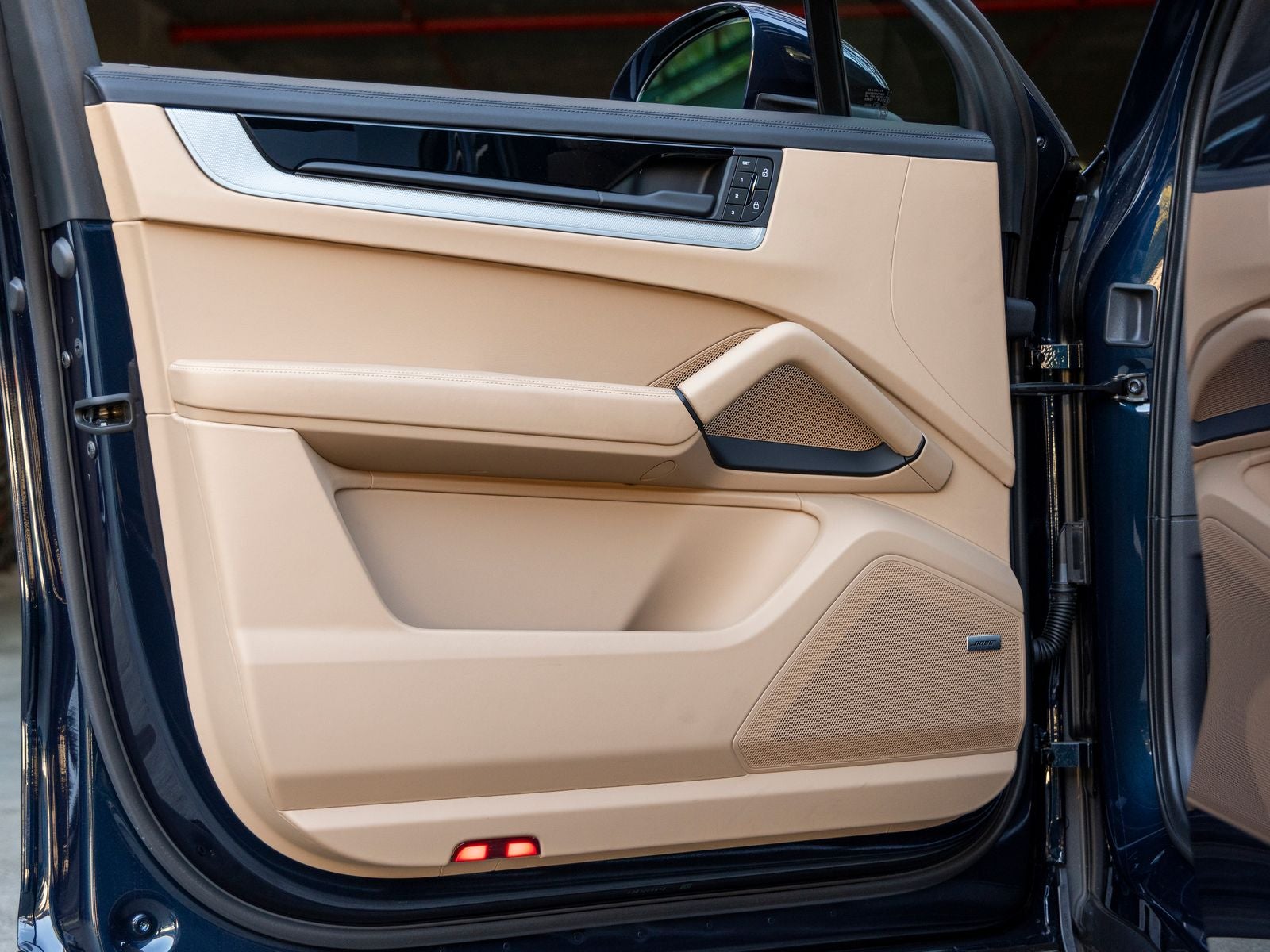 2025 Porsche Cayenne S