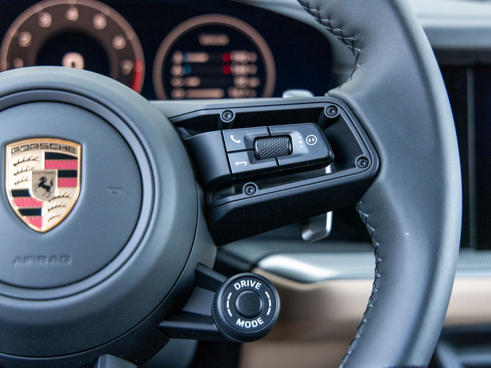 2025 Porsche Cayenne S