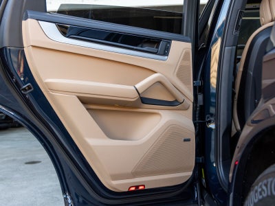 2025 Porsche Cayenne S