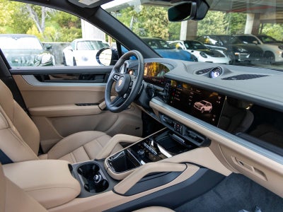 2025 Porsche Cayenne S