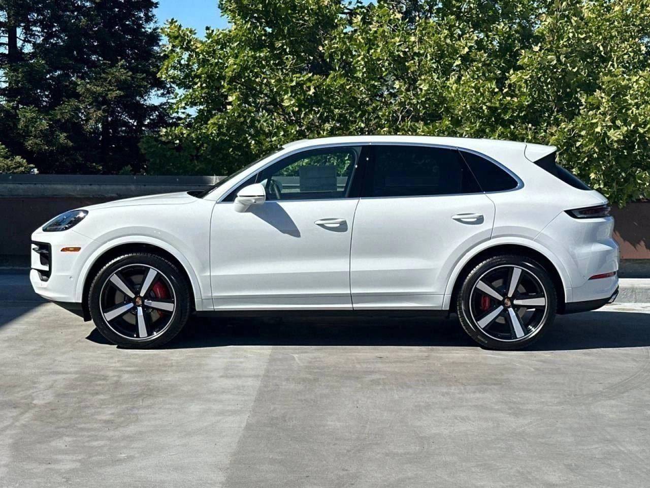 2025 Porsche Cayenne Cayenne S