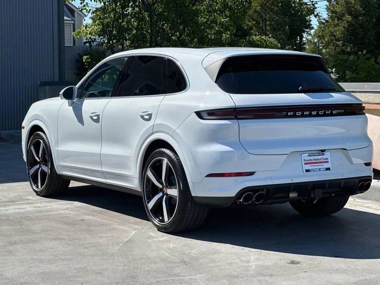 2025 Porsche Cayenne Cayenne S