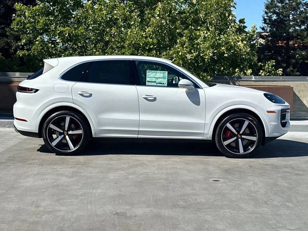 2025 Porsche Cayenne Cayenne S
