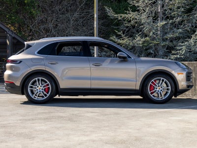 2025 Porsche Cayenne Cayenne S E-Hybrid
