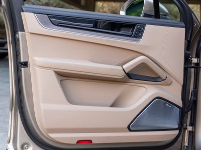 2025 Porsche Cayenne Cayenne S E-Hybrid