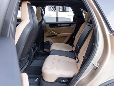 2025 Porsche Cayenne Cayenne S E-Hybrid