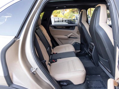 2025 Porsche Cayenne Cayenne S E-Hybrid
