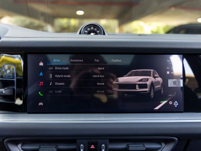 2026 Porsche Cayenne S E-Hybrid