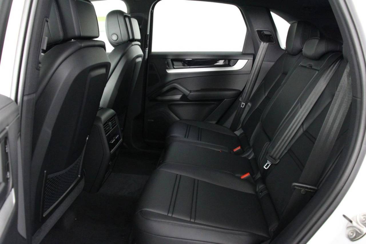 2026 Porsche Cayenne S E-Hybrid