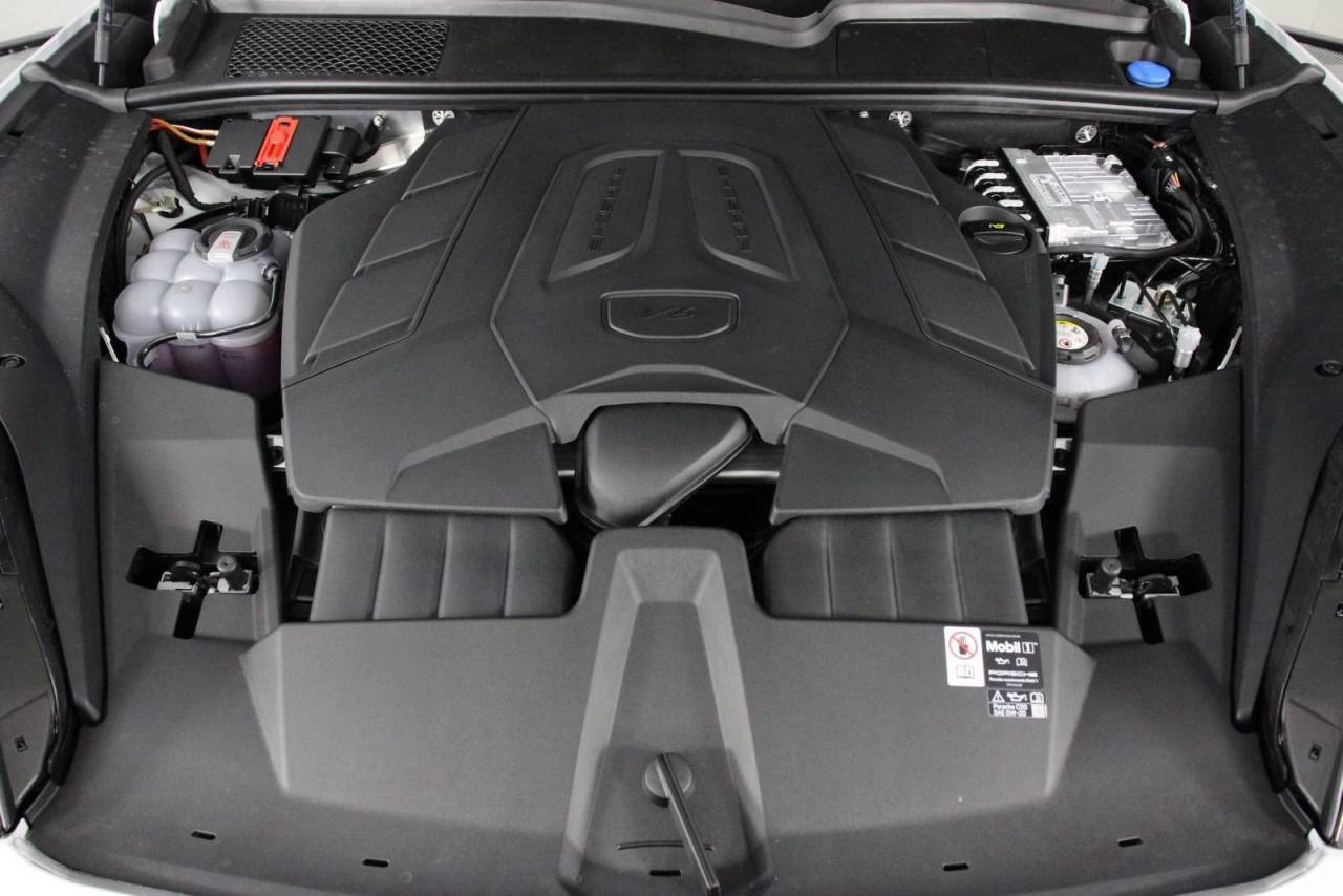 2026 Porsche Cayenne S E-Hybrid