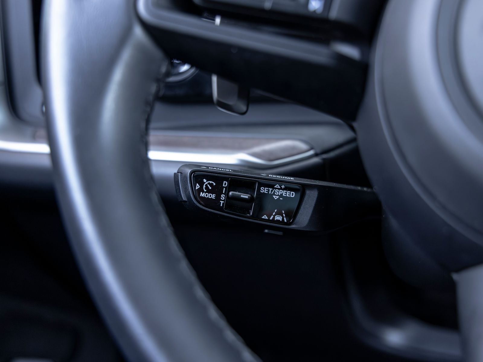 2024 Porsche Cayenne Cayenne S E-Hybrid (MY24)