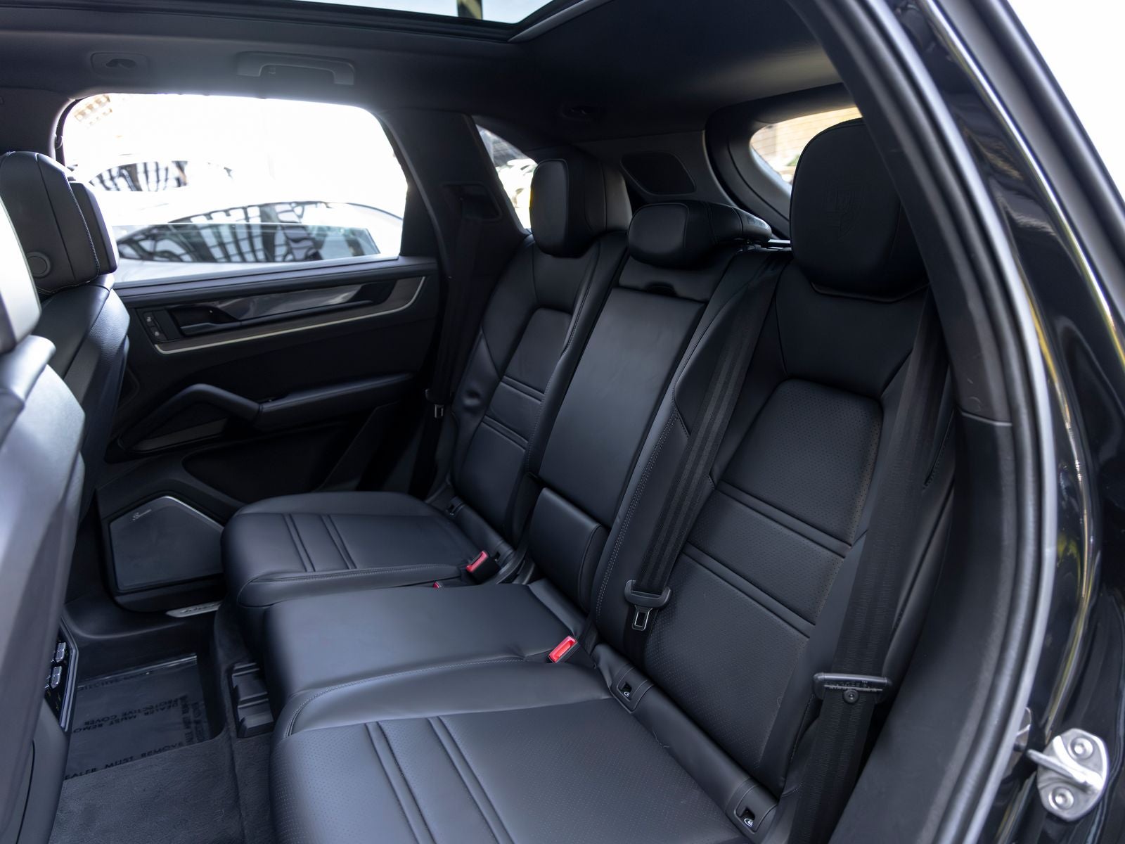 2024 Porsche Cayenne Cayenne S E-Hybrid (MY24)