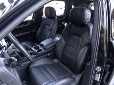 2024 Porsche Cayenne Cayenne S E-Hybrid (MY24)