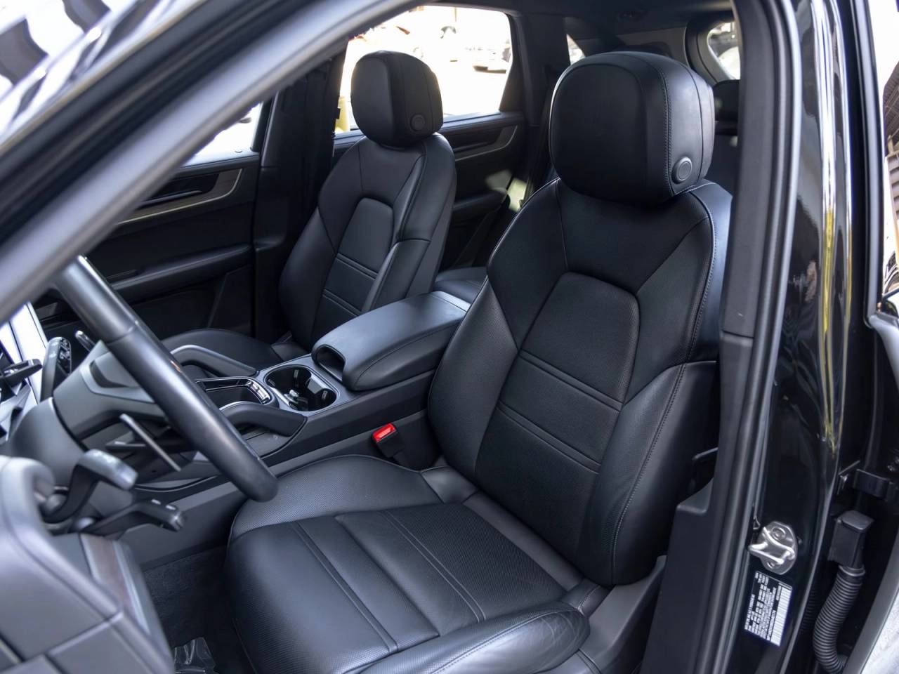 2024 Porsche Cayenne Cayenne S E-Hybrid (MY24)