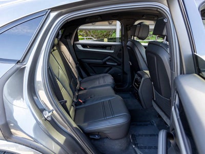 2025 Porsche Cayenne Cayenne Coupe