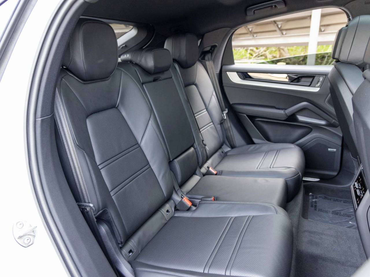 2026 Porsche Cayenne Cayenne Coupe