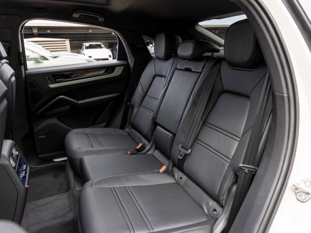 2026 Porsche Cayenne Cayenne Coupe