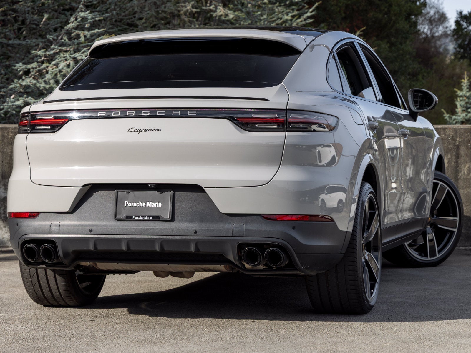 2022 Porsche Cayenne Cayenne Coupe Platinum Edition