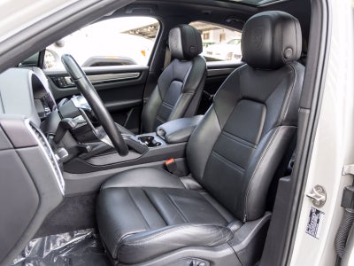 2022 Porsche Cayenne Cayenne Coupe Platinum Edition