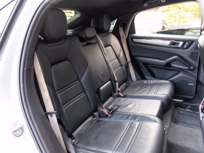 2022 Porsche Cayenne Cayenne Coupe Platinum Edition