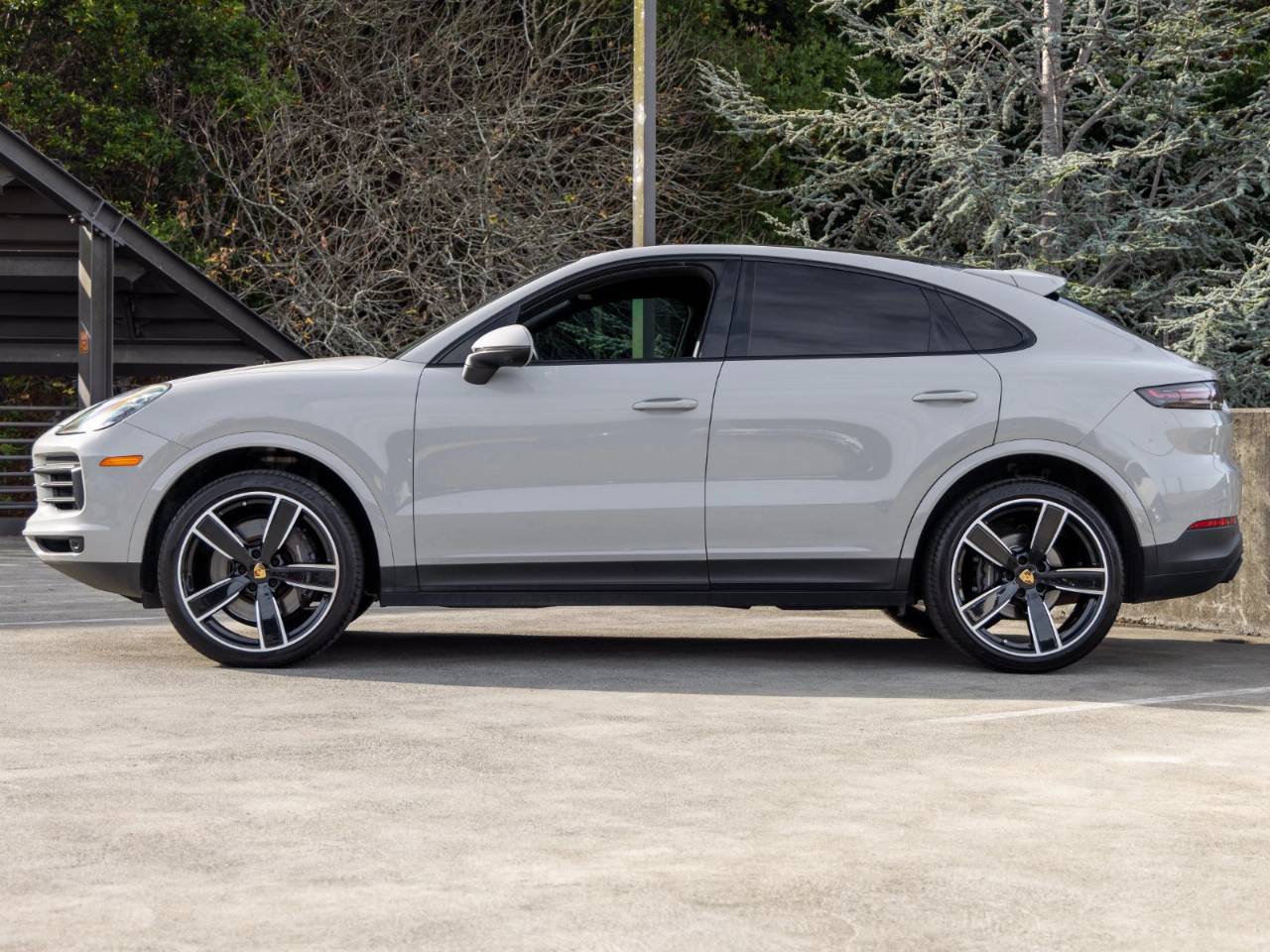 2022 Porsche Cayenne Cayenne Coupe Platinum Edition