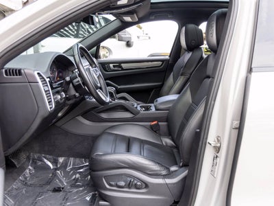 2022 Porsche Cayenne Cayenne Coupe Platinum Edition