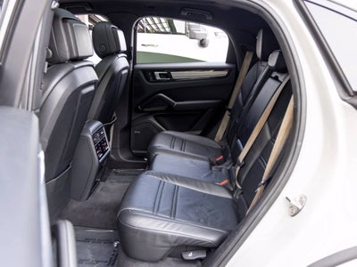 2022 Porsche Cayenne Cayenne Coupe Platinum Edition