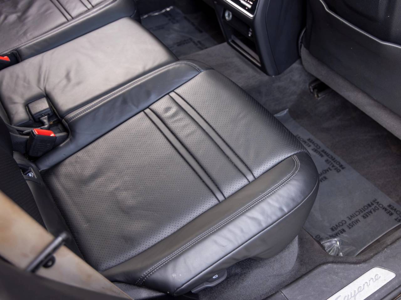 2022 Porsche Cayenne Cayenne Coupe Platinum Edition