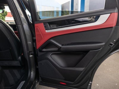 2025 Porsche Cayenne Coupe Base