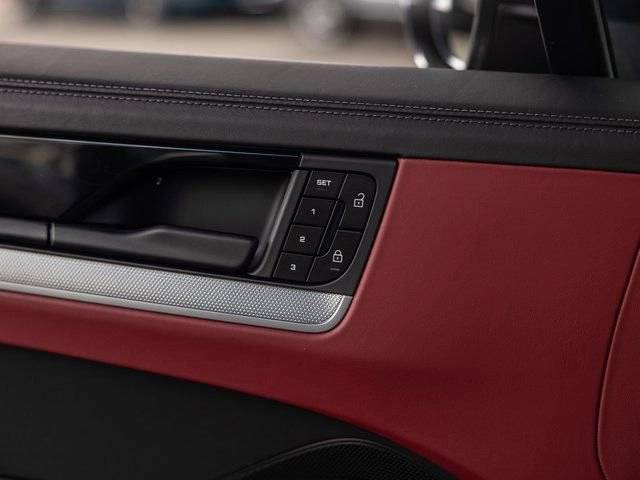 2025 Porsche Cayenne Coupe