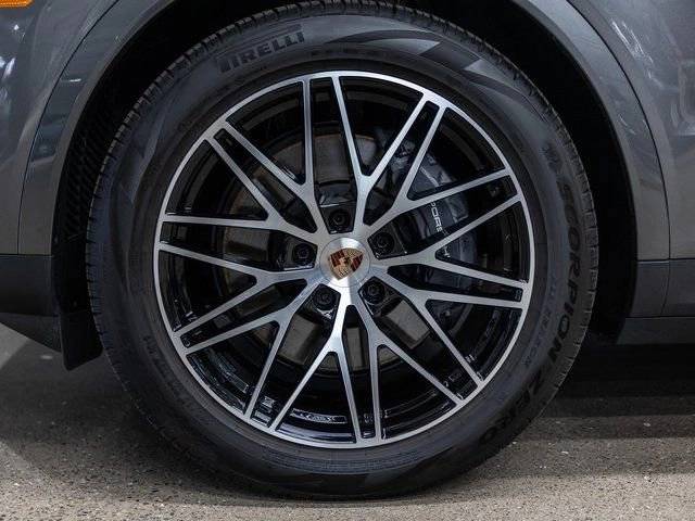 2025 Porsche Cayenne Coupe