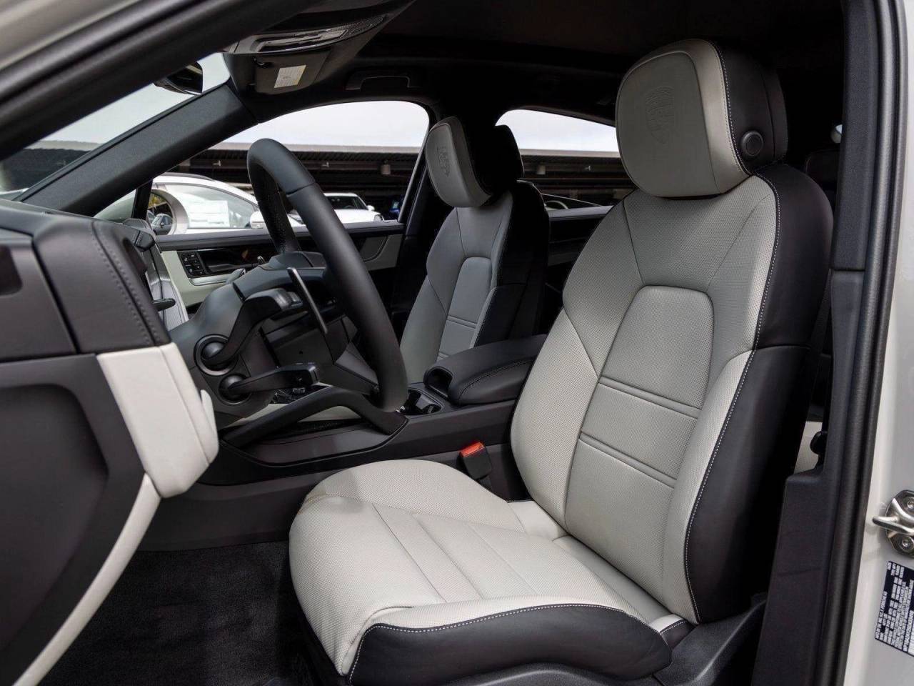 2025 Porsche Cayenne Cayenne Coupe