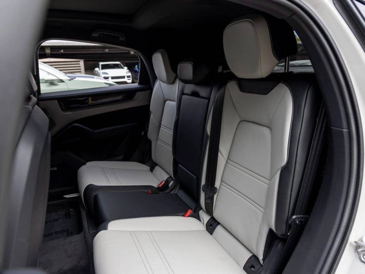 2025 Porsche Cayenne Cayenne Coupe