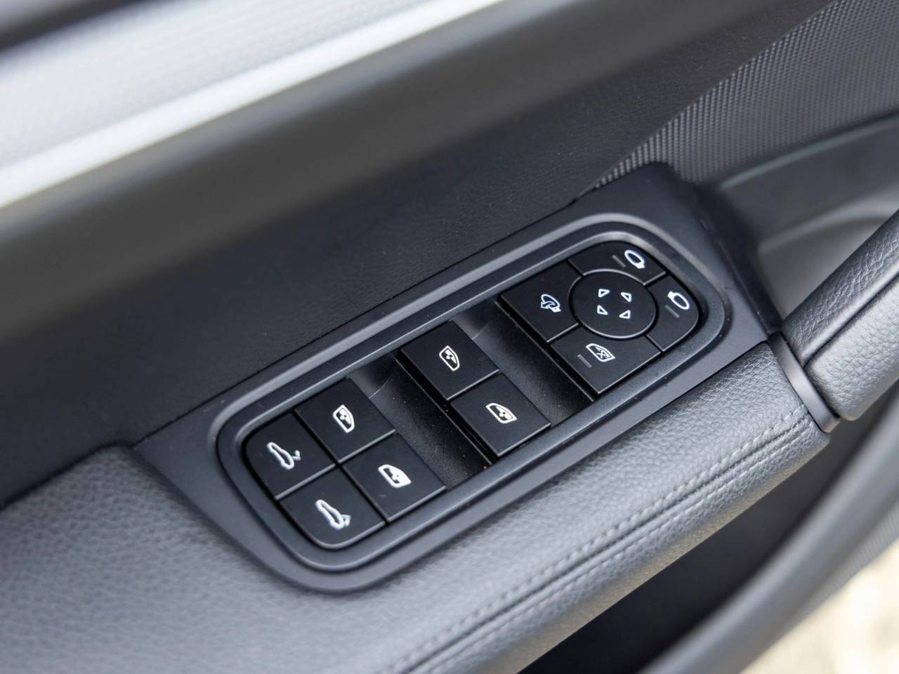 2025 Porsche Cayenne Cayenne Coupe