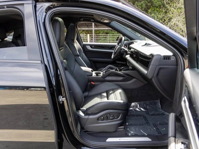 2025 Porsche Cayenne Cayenne Coupe