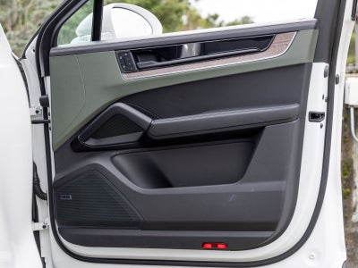 2024 Porsche Cayenne Coupe