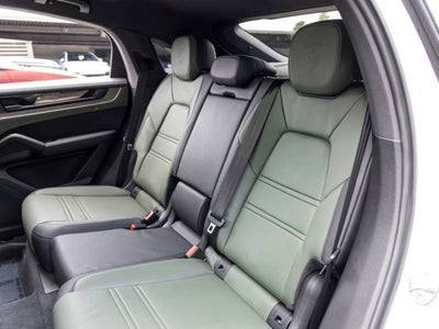 2024 Porsche Cayenne Coupe