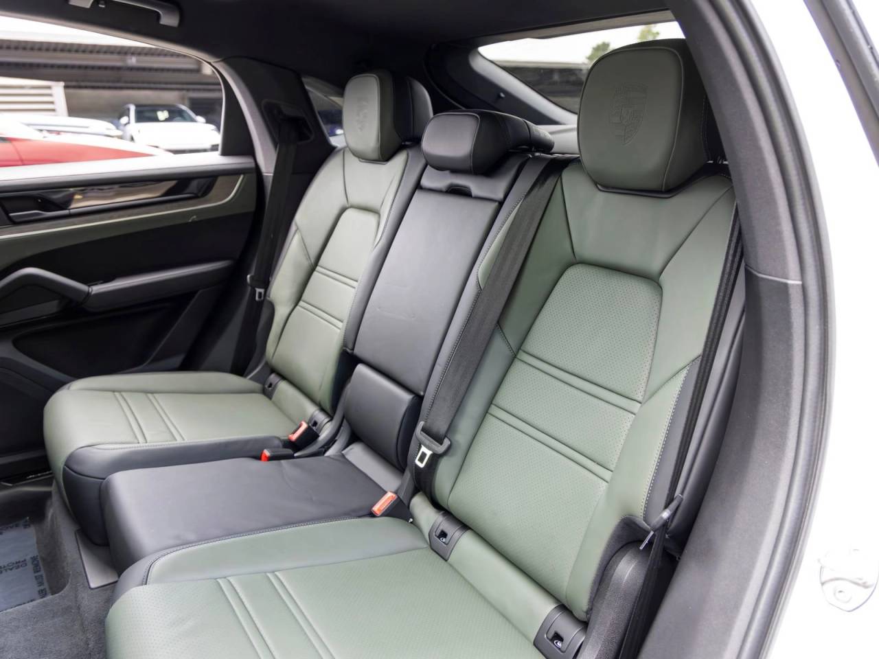 2024 Porsche Cayenne Coupe