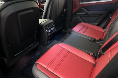 2025 Porsche Cayenne Coupe Base