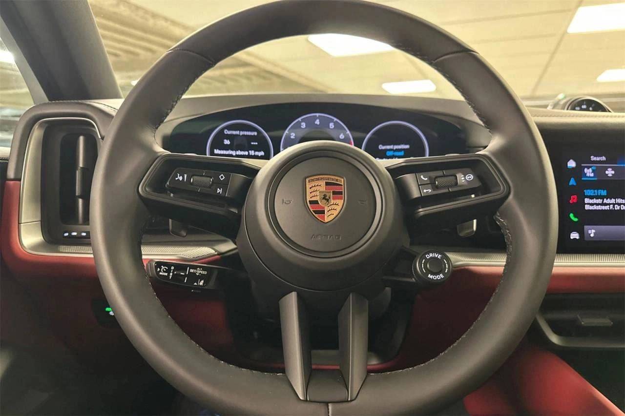 2025 Porsche Cayenne Coupe