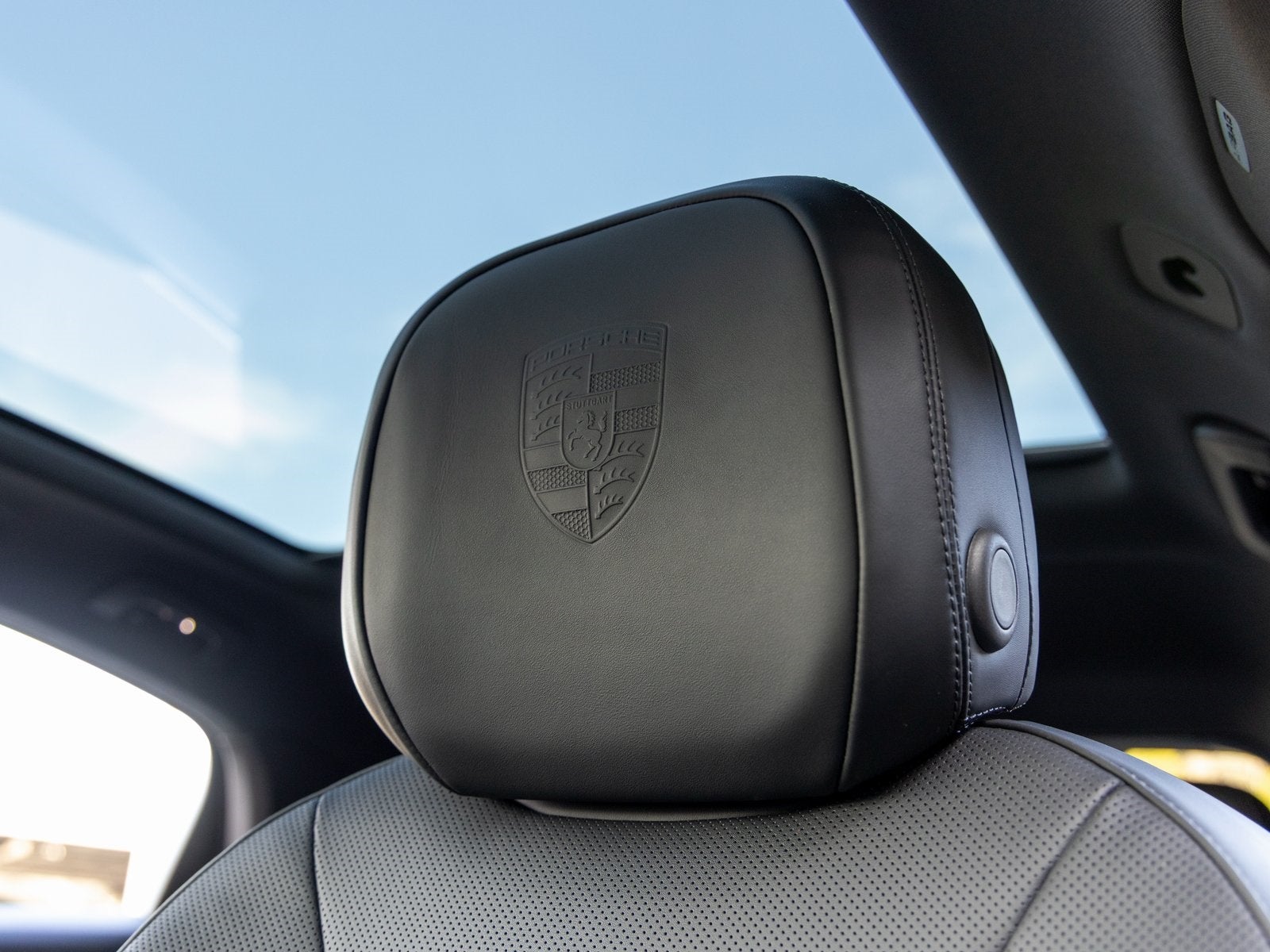 2026 Porsche Cayenne Coupe Base