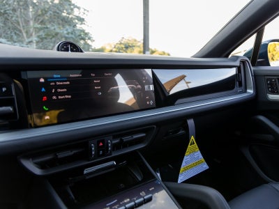 2026 Porsche Cayenne Coupe Base